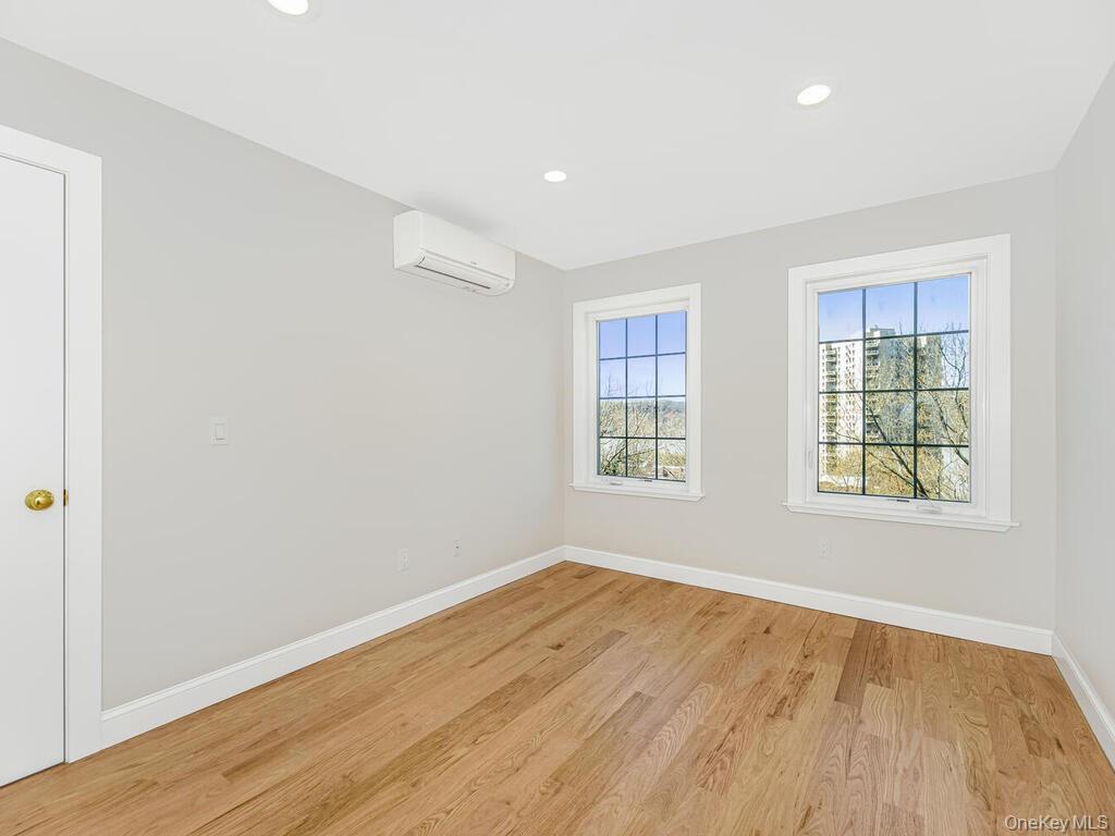 Photo 4 of this property