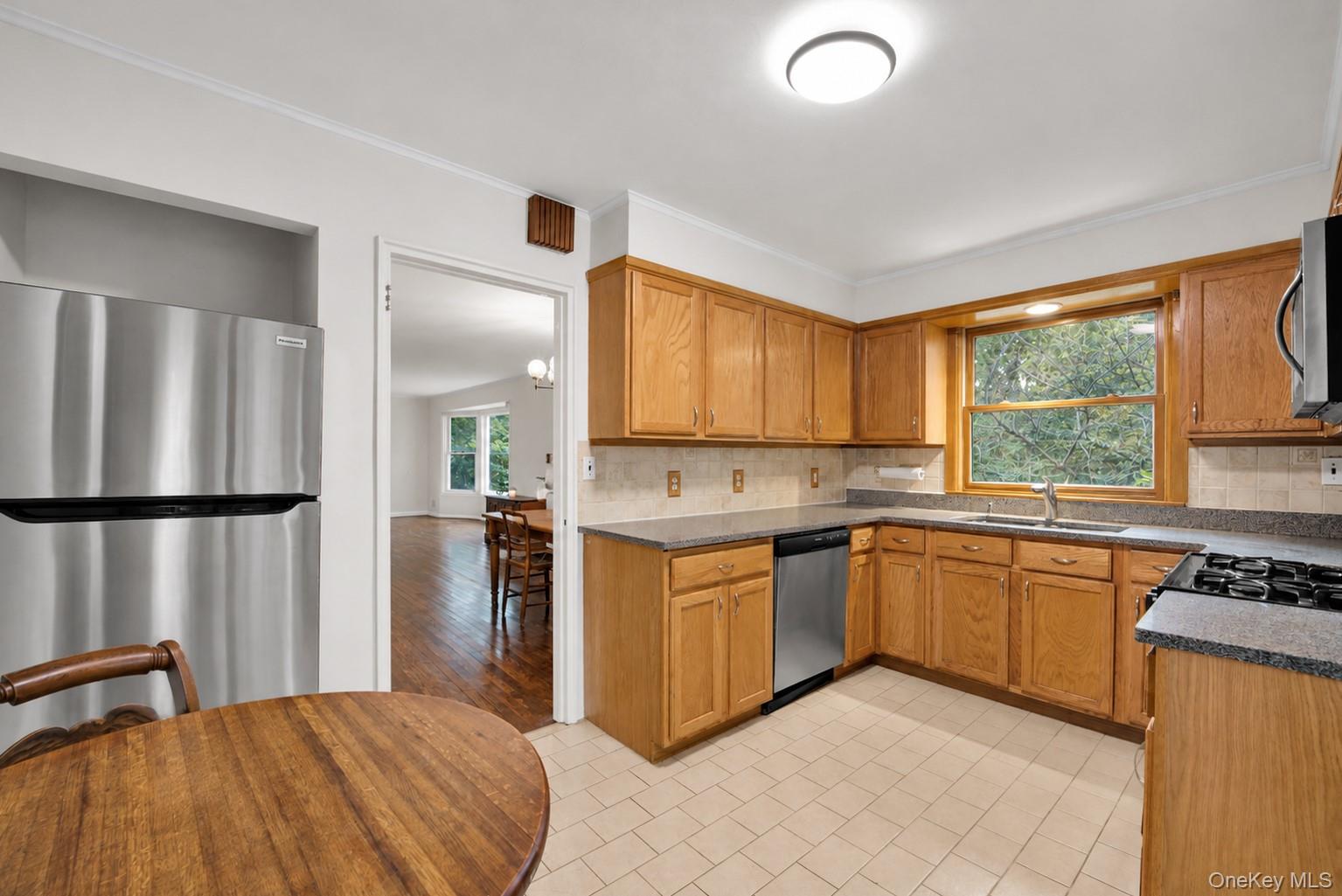 Photo 6 of this property