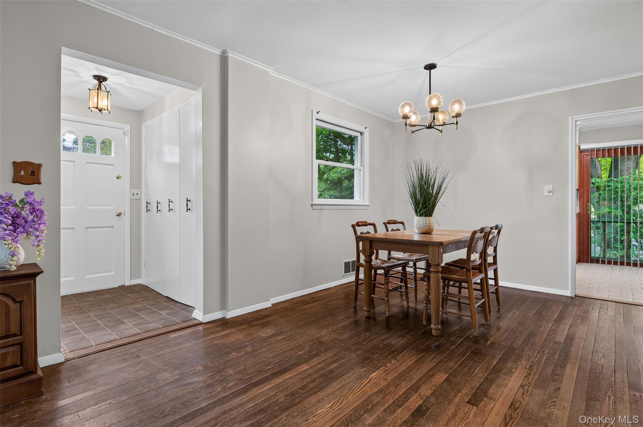 Photo 4 of this property