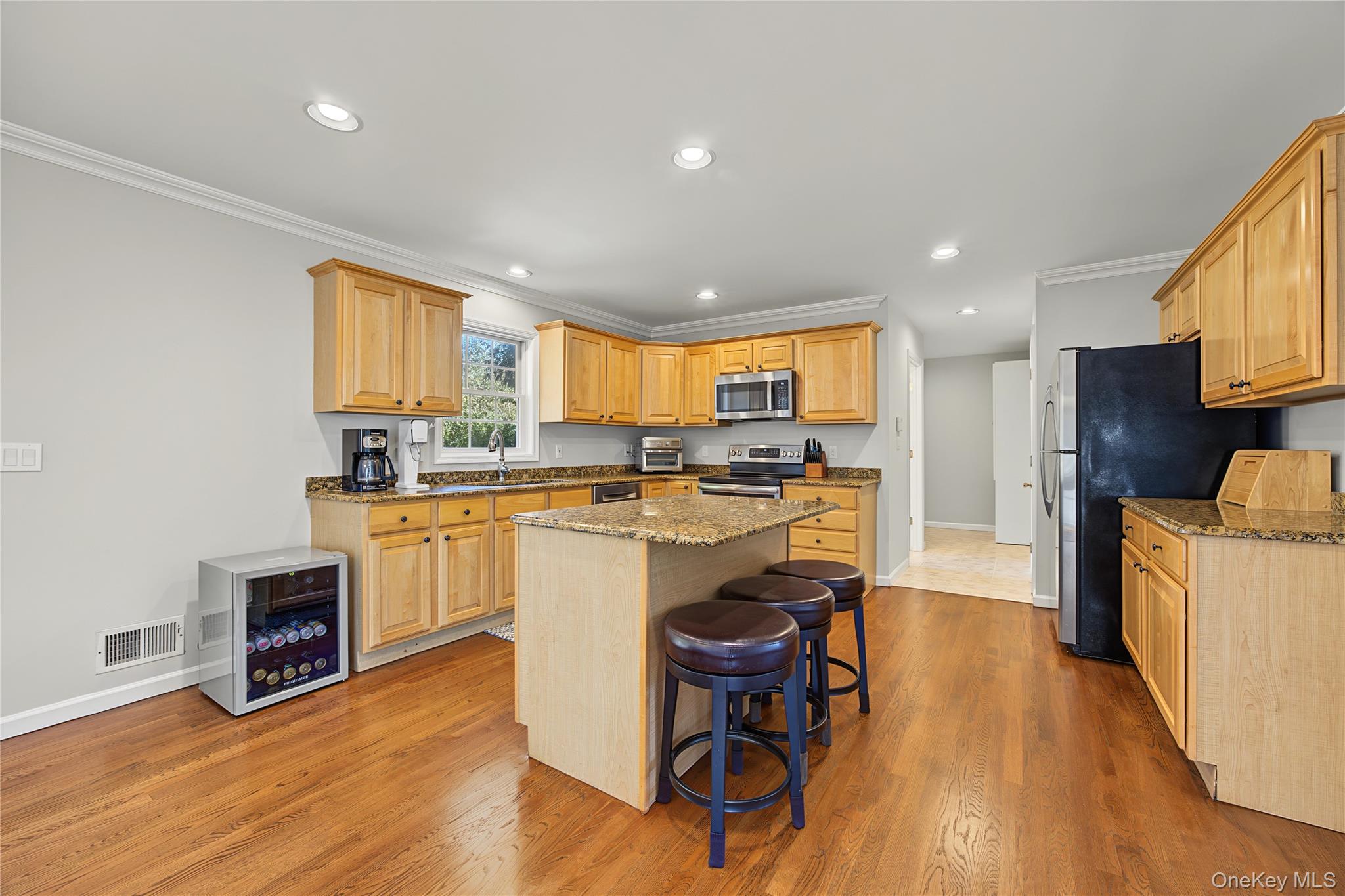 Photo 7 of this property
