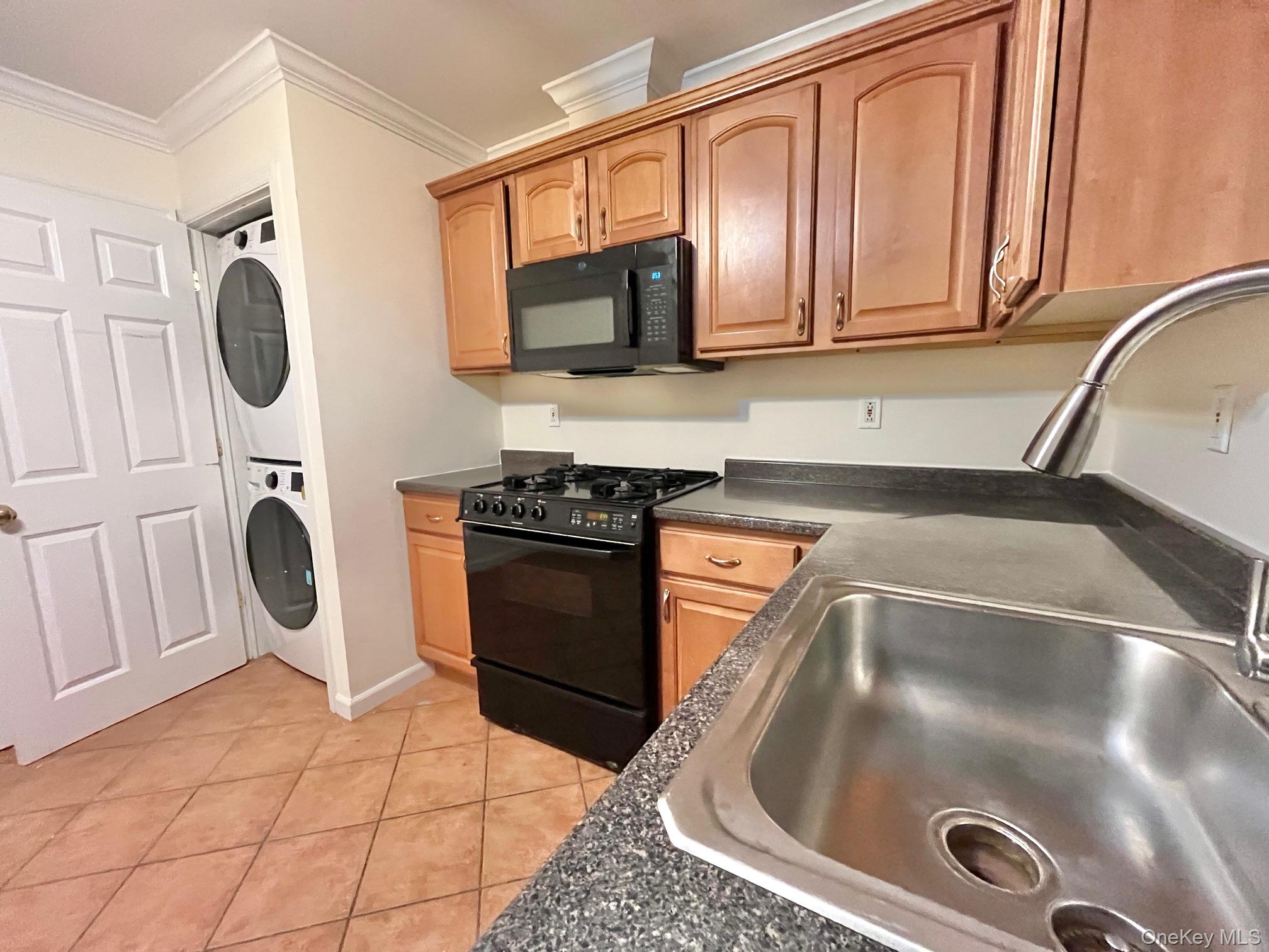 Photo 3 of this property
