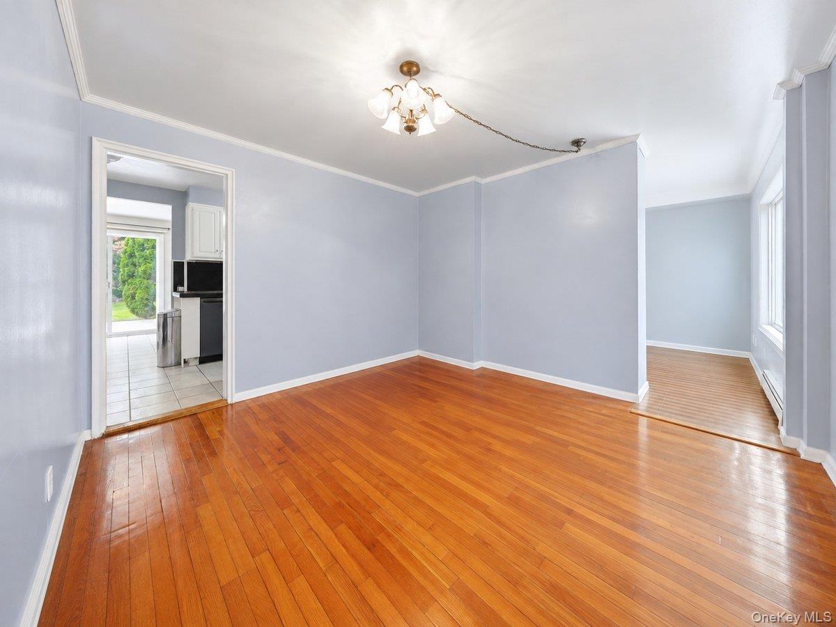 Photo 4 of this property