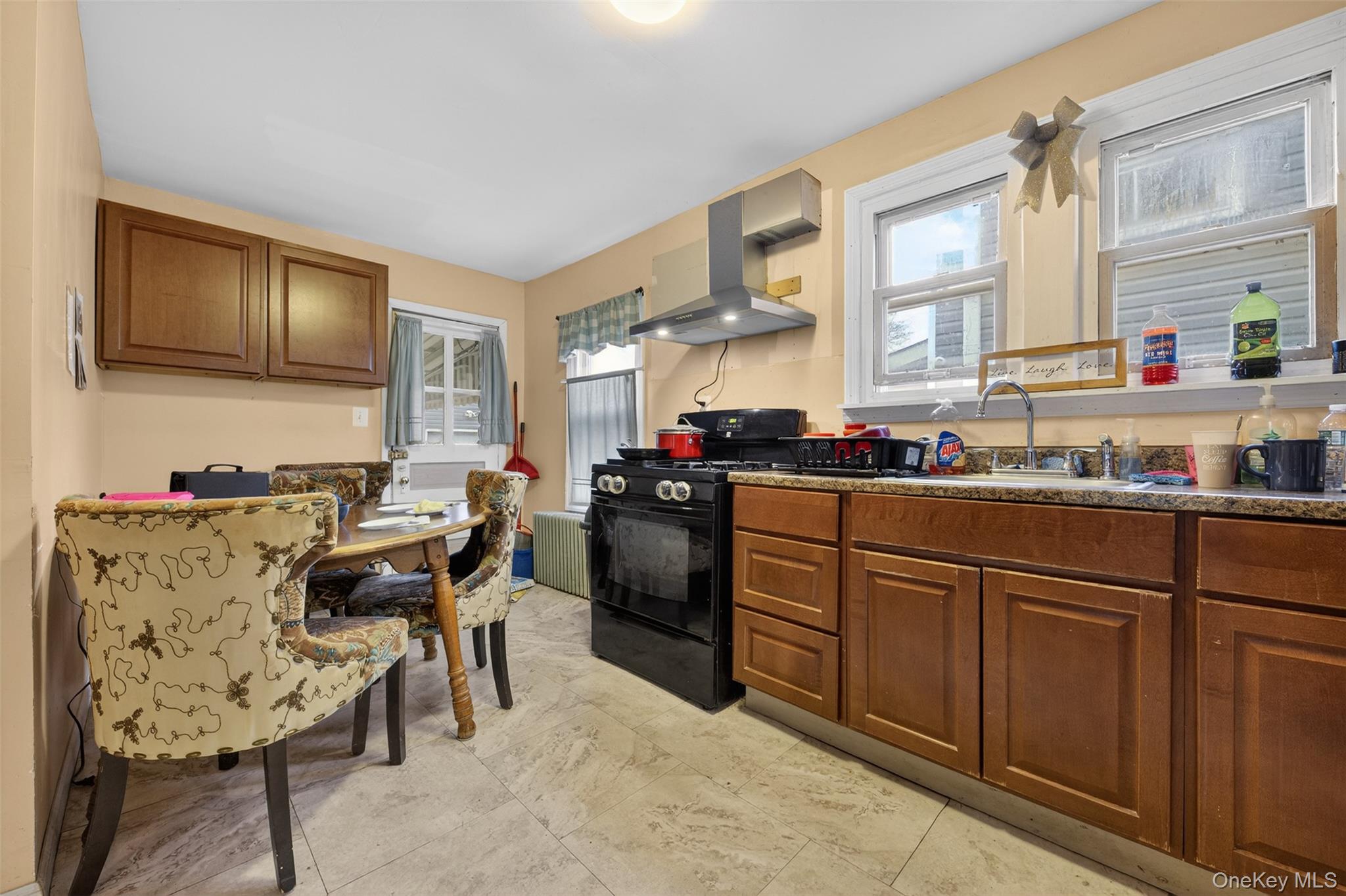 Photo 7 of this property