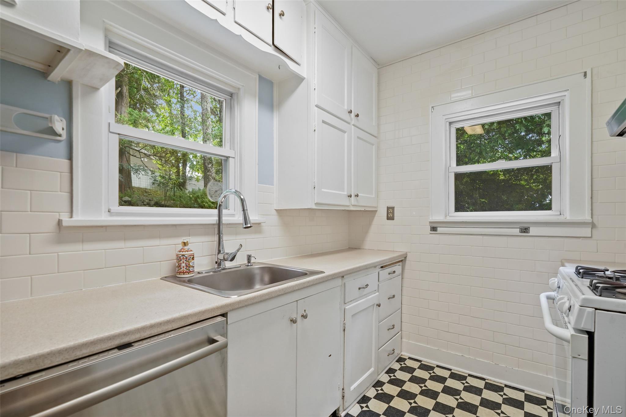 Photo 11 of this property