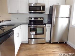Photo 4 of this property