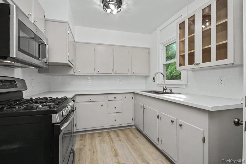 Photo 3 of this property