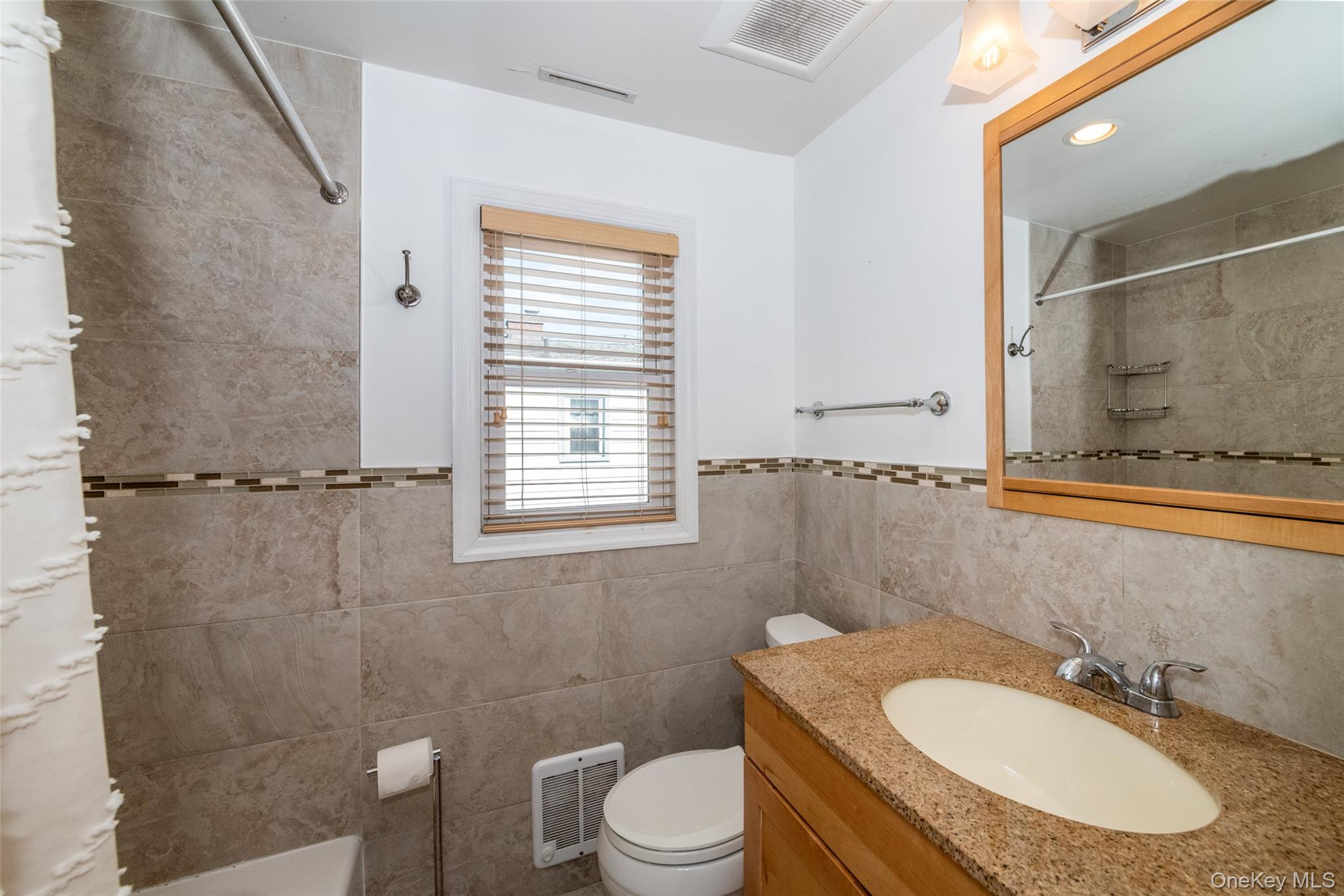 Photo 6 of this property