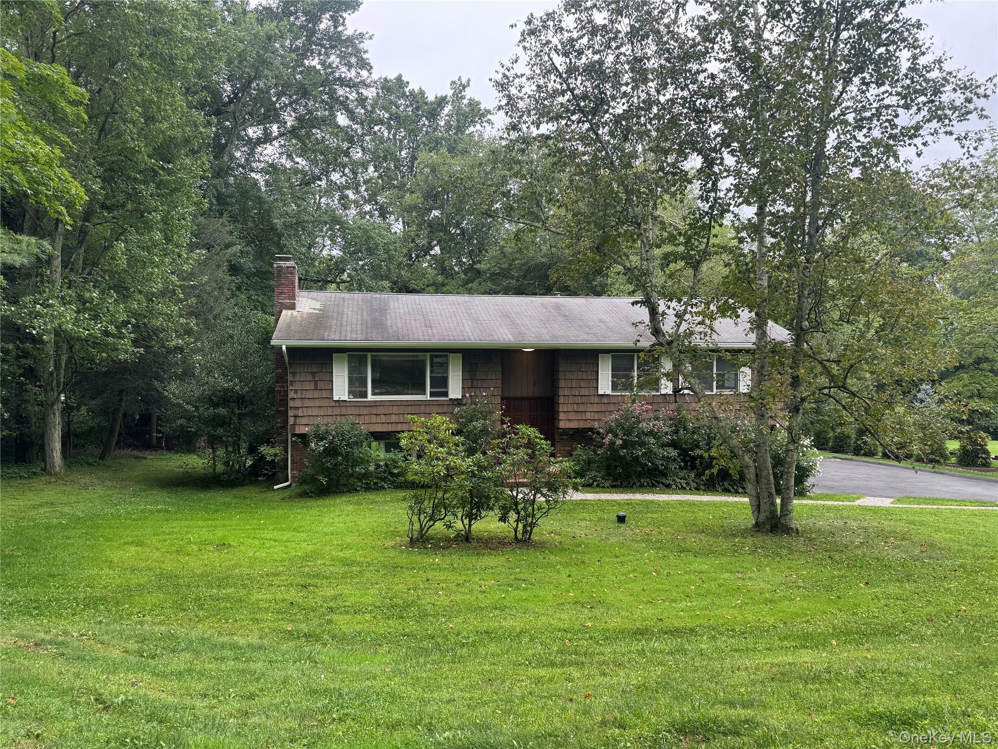 Photo 4 of this property