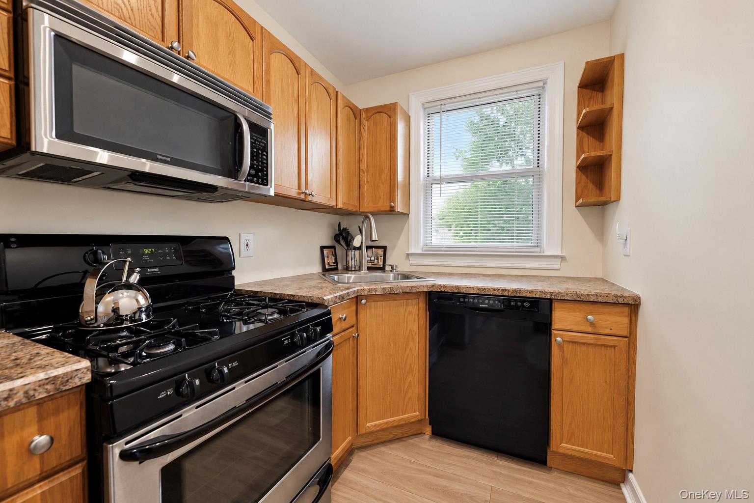 Photo 4 of this property