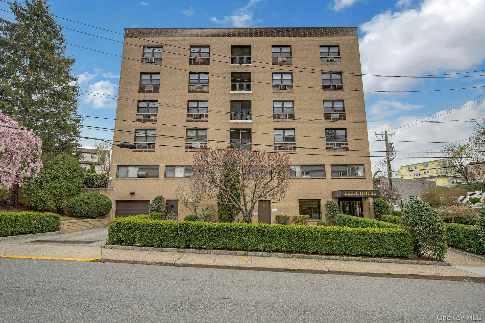 Renovated one bed/one bath apartment, centrally located in the heart o...