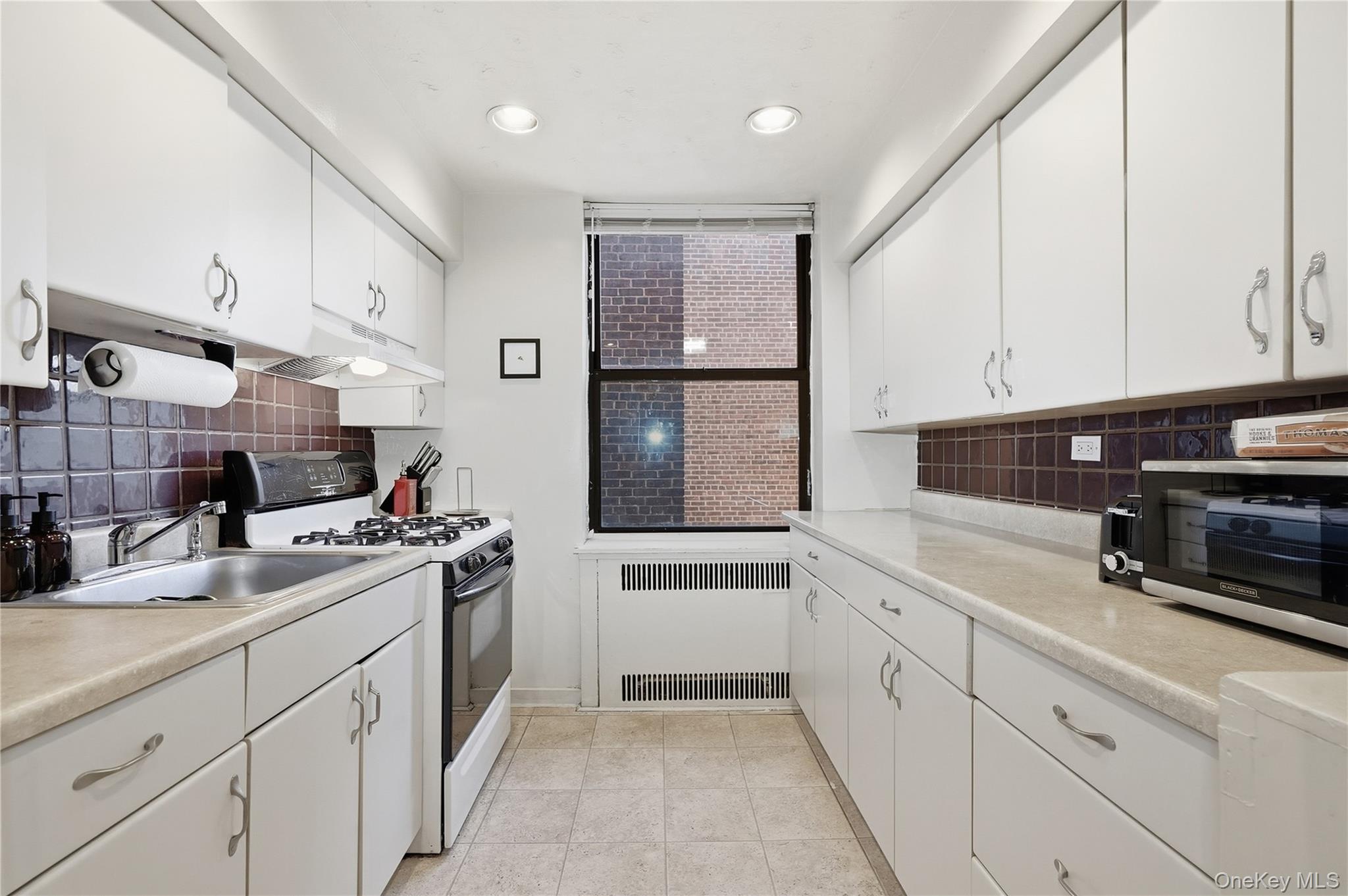 Photo 7 of this property
