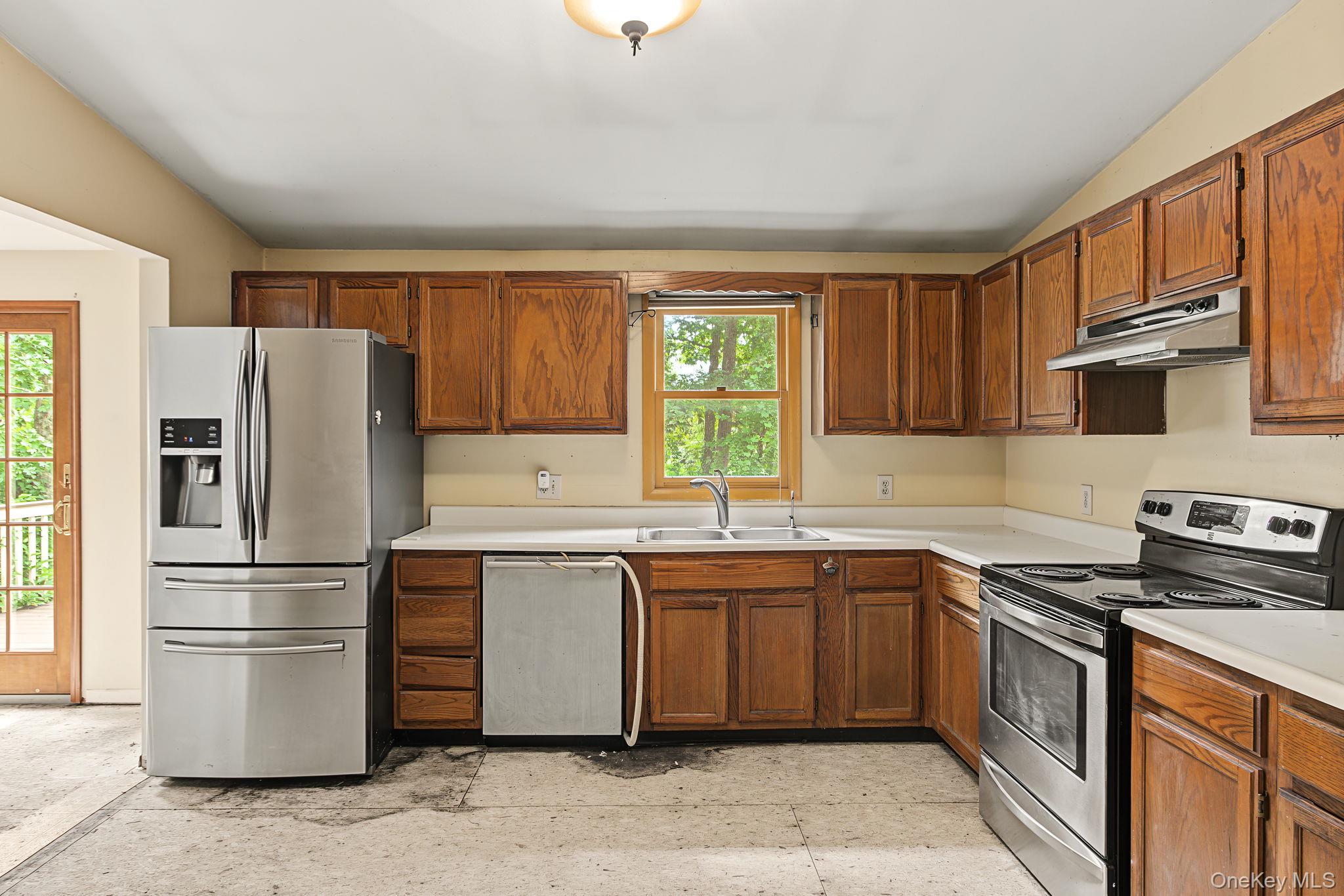 Photo 5 of this property