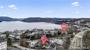 Photo 4 of this property