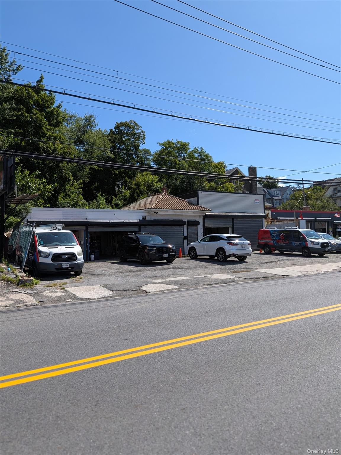 290-298 Warburton Avenue, located in vibrant downtown Yonkers is a pre...