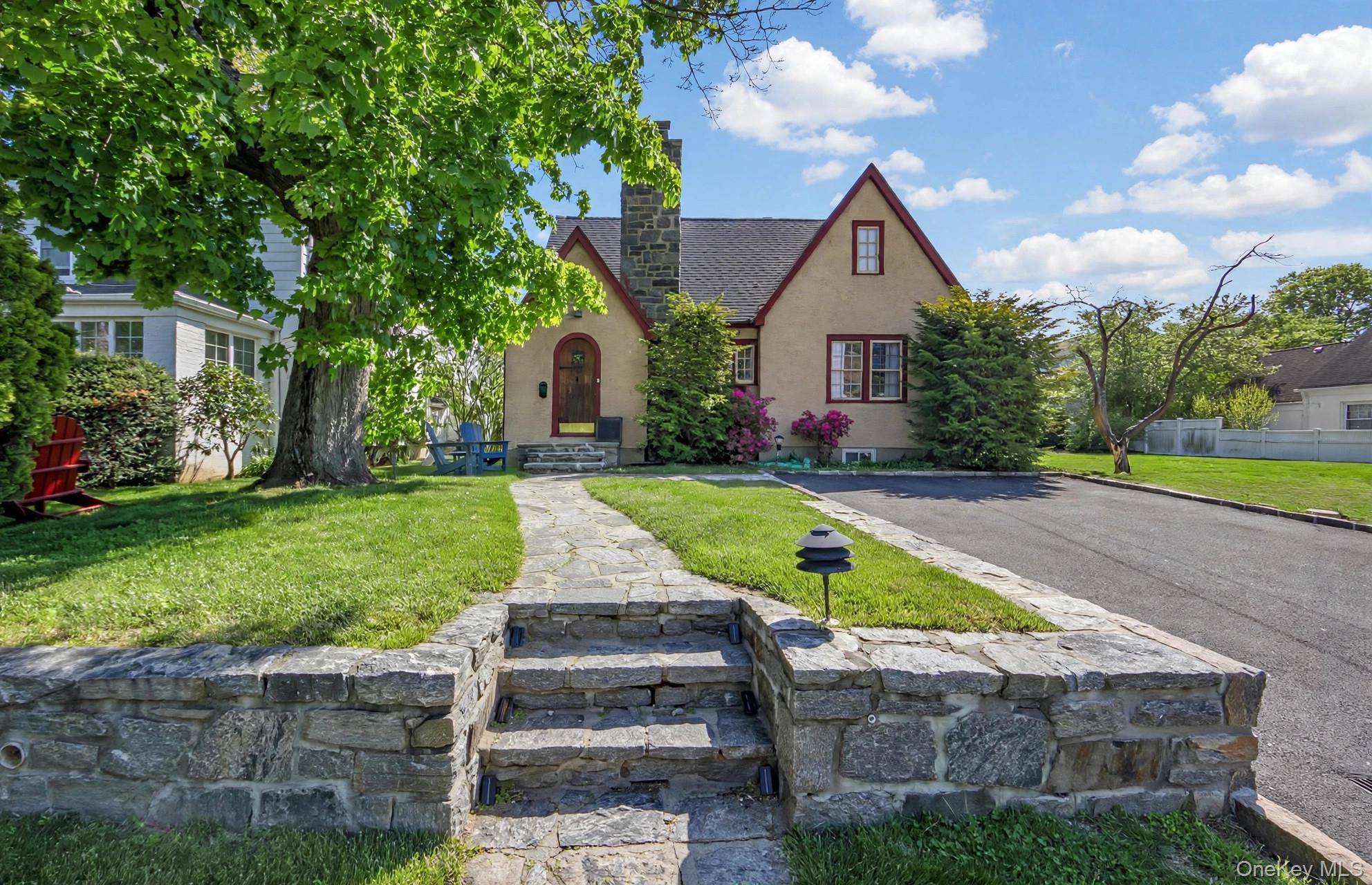 Photo 6 of this property