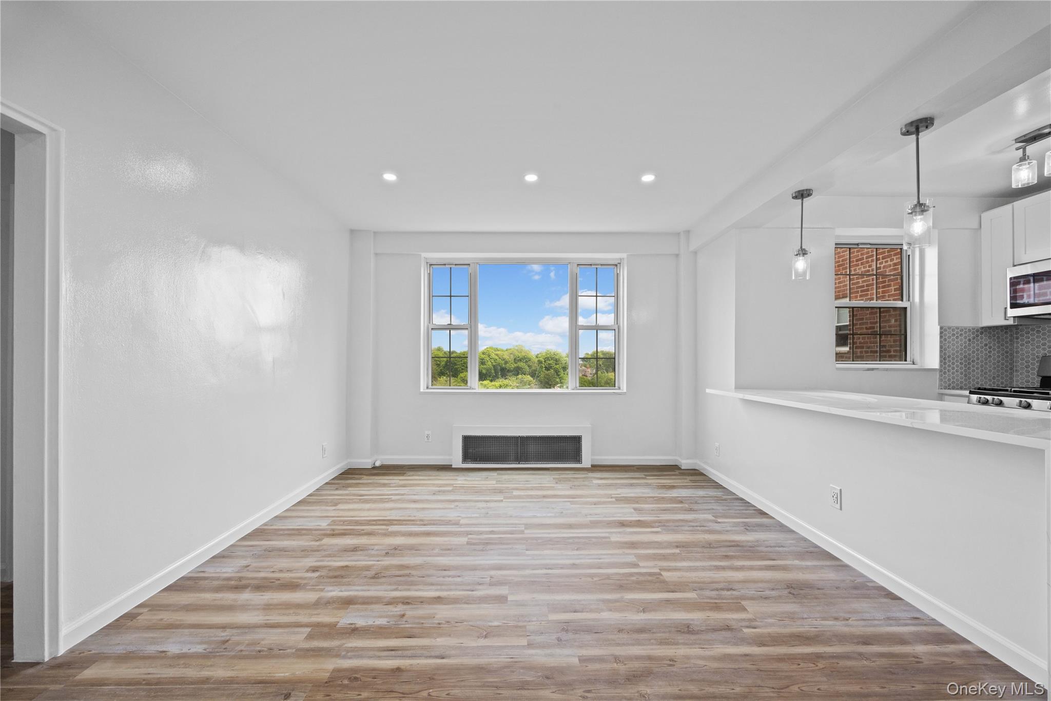 Photo 4 of this property