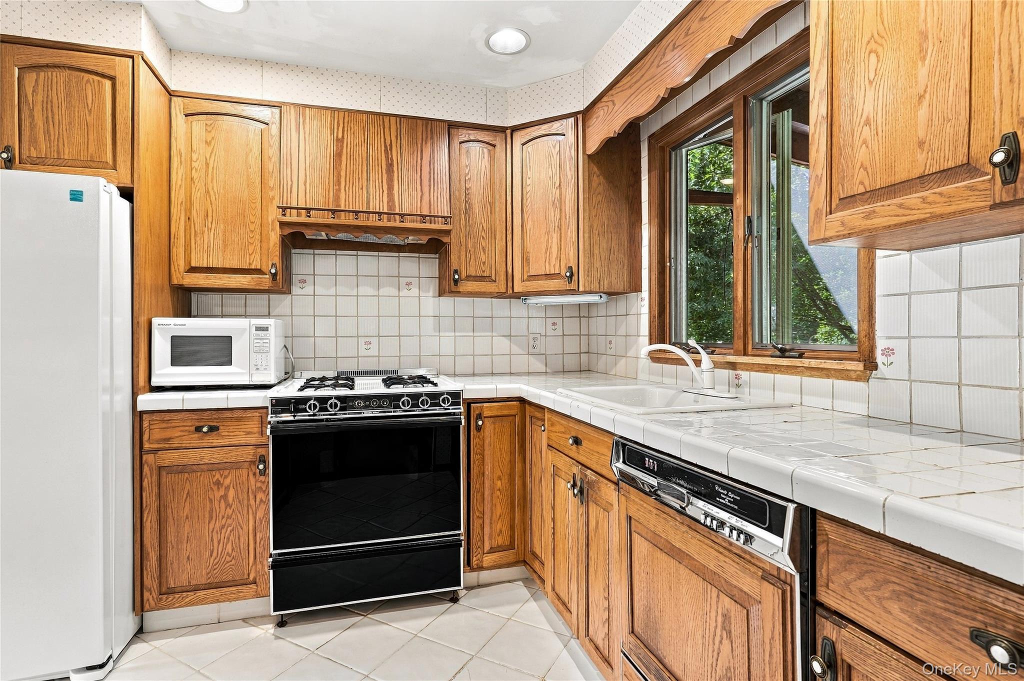 Photo 8 of this property