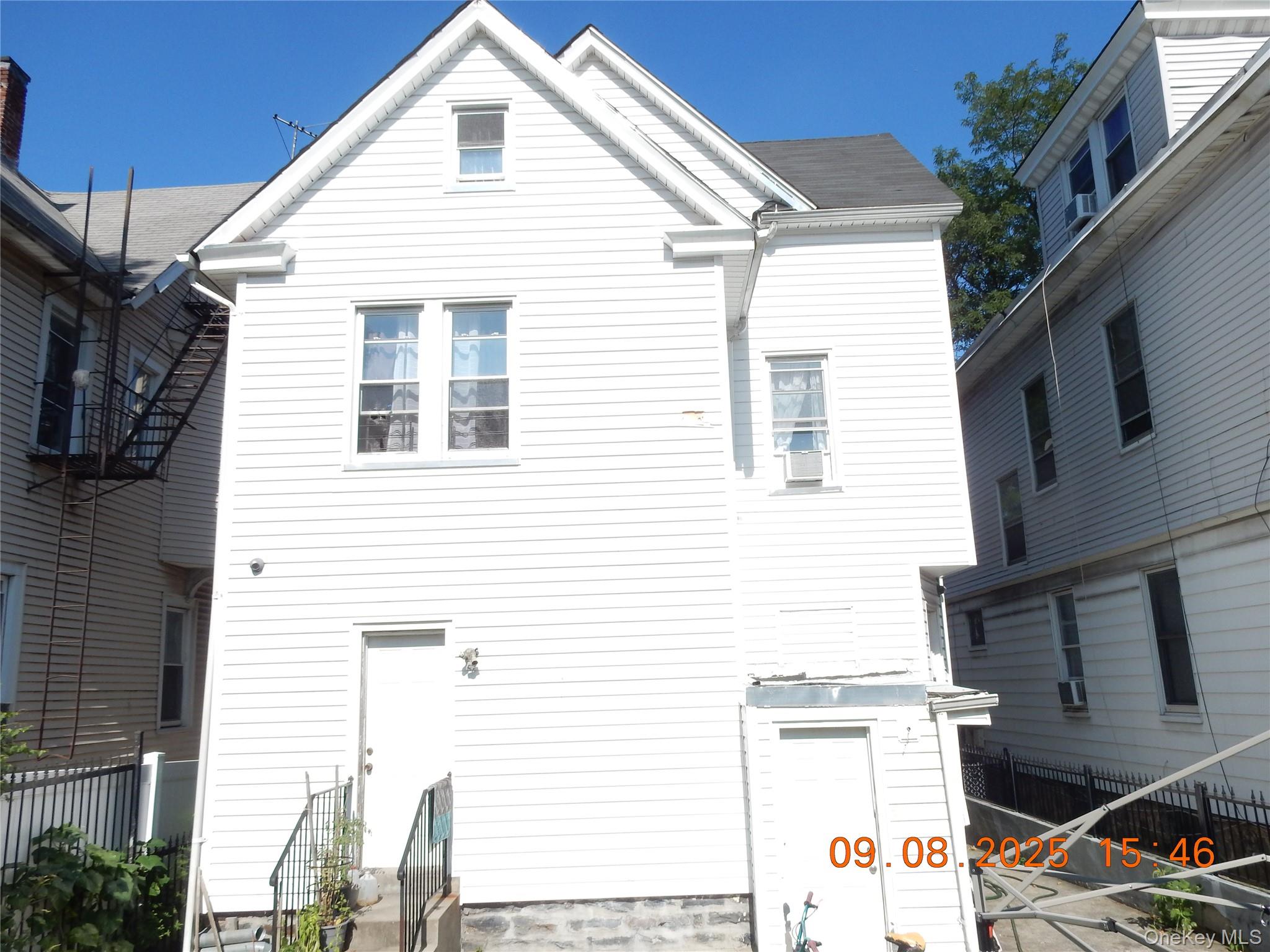 Photo 6 of this property