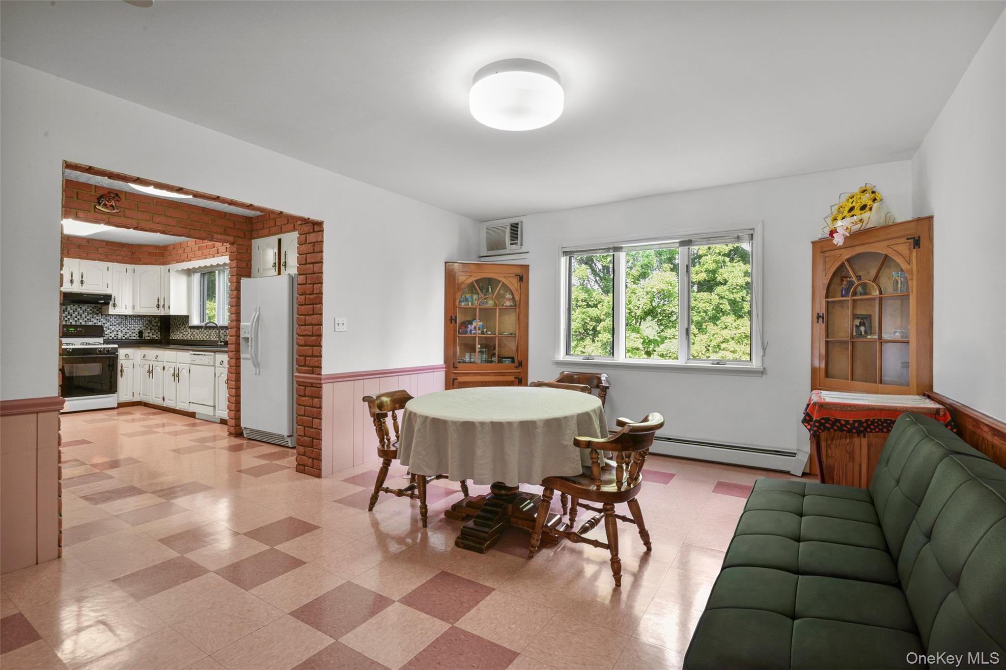 Photo 5 of this property
