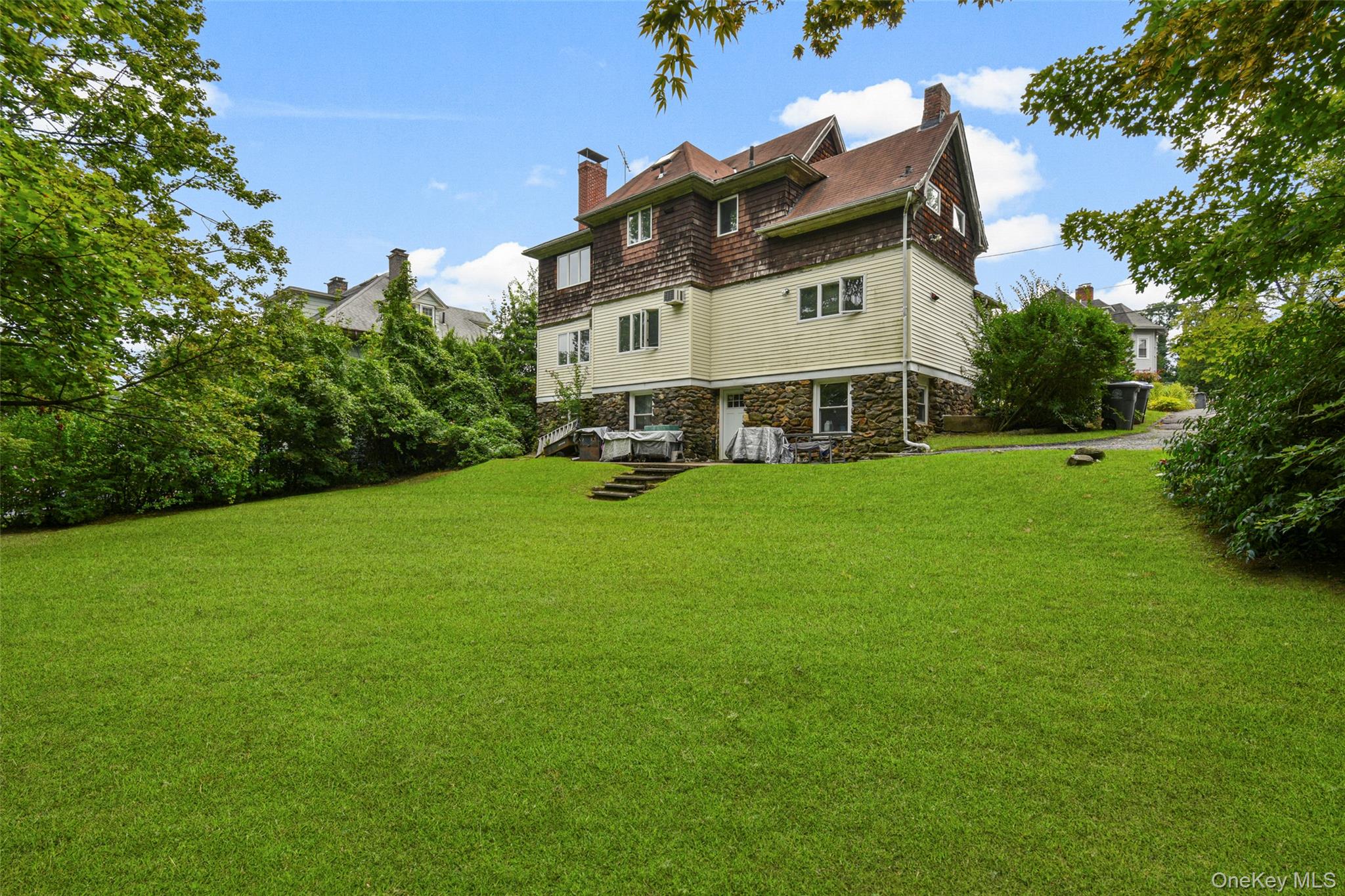 Photo 33 of this property