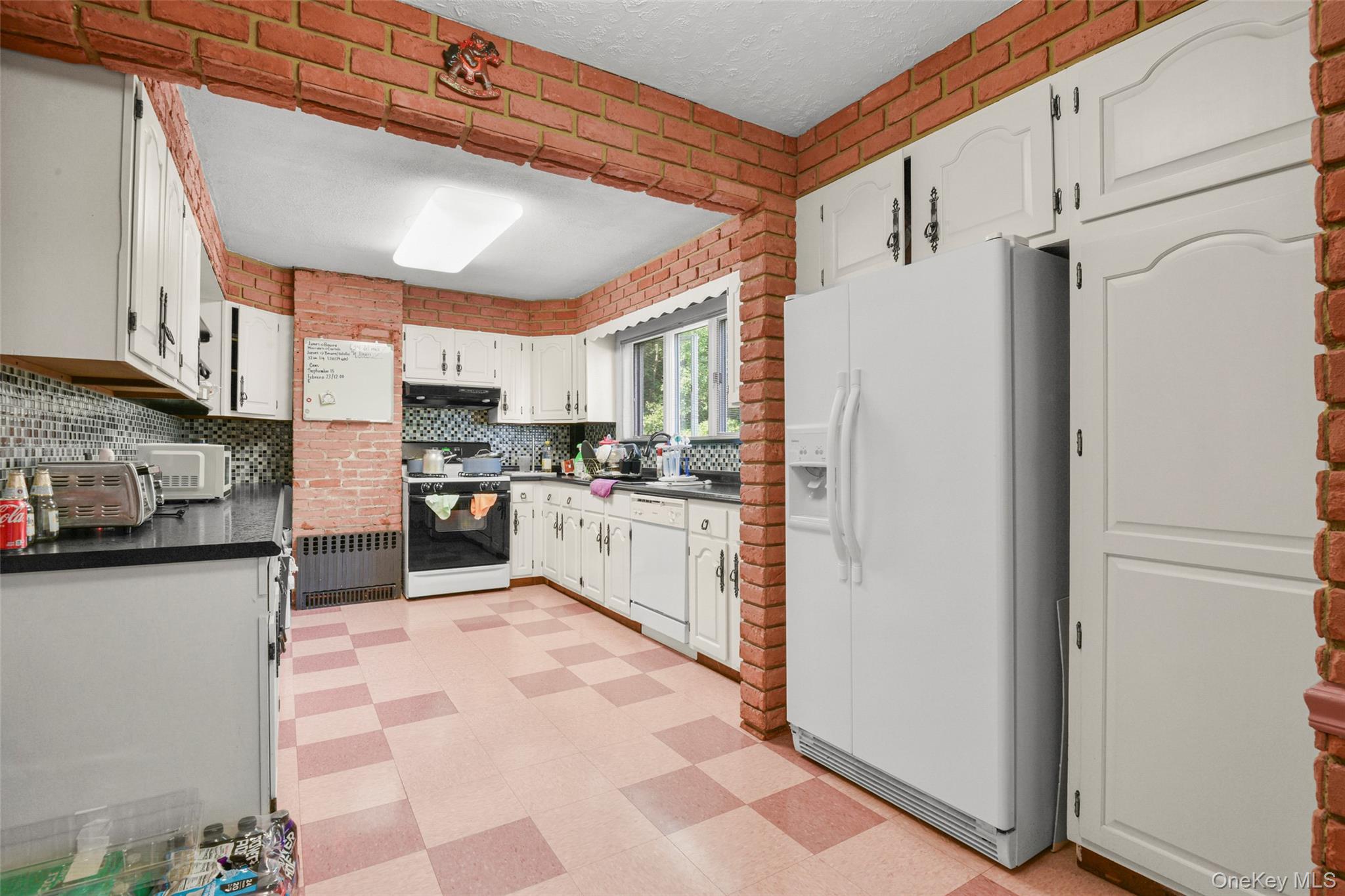Photo 7 of this property