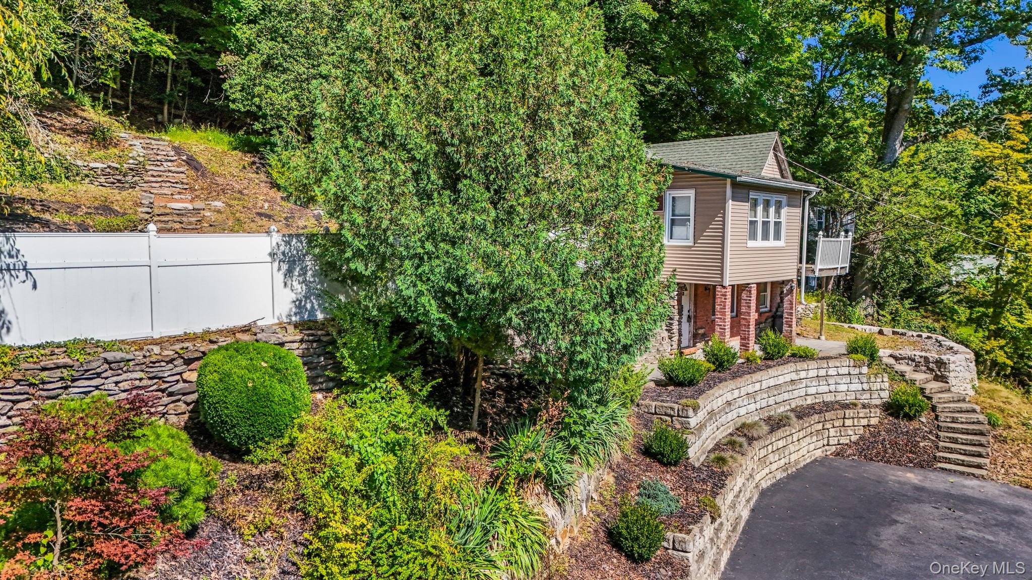 Photo 4 of this property