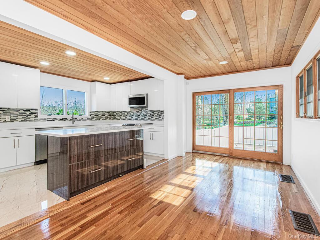 Photo 9 of this property