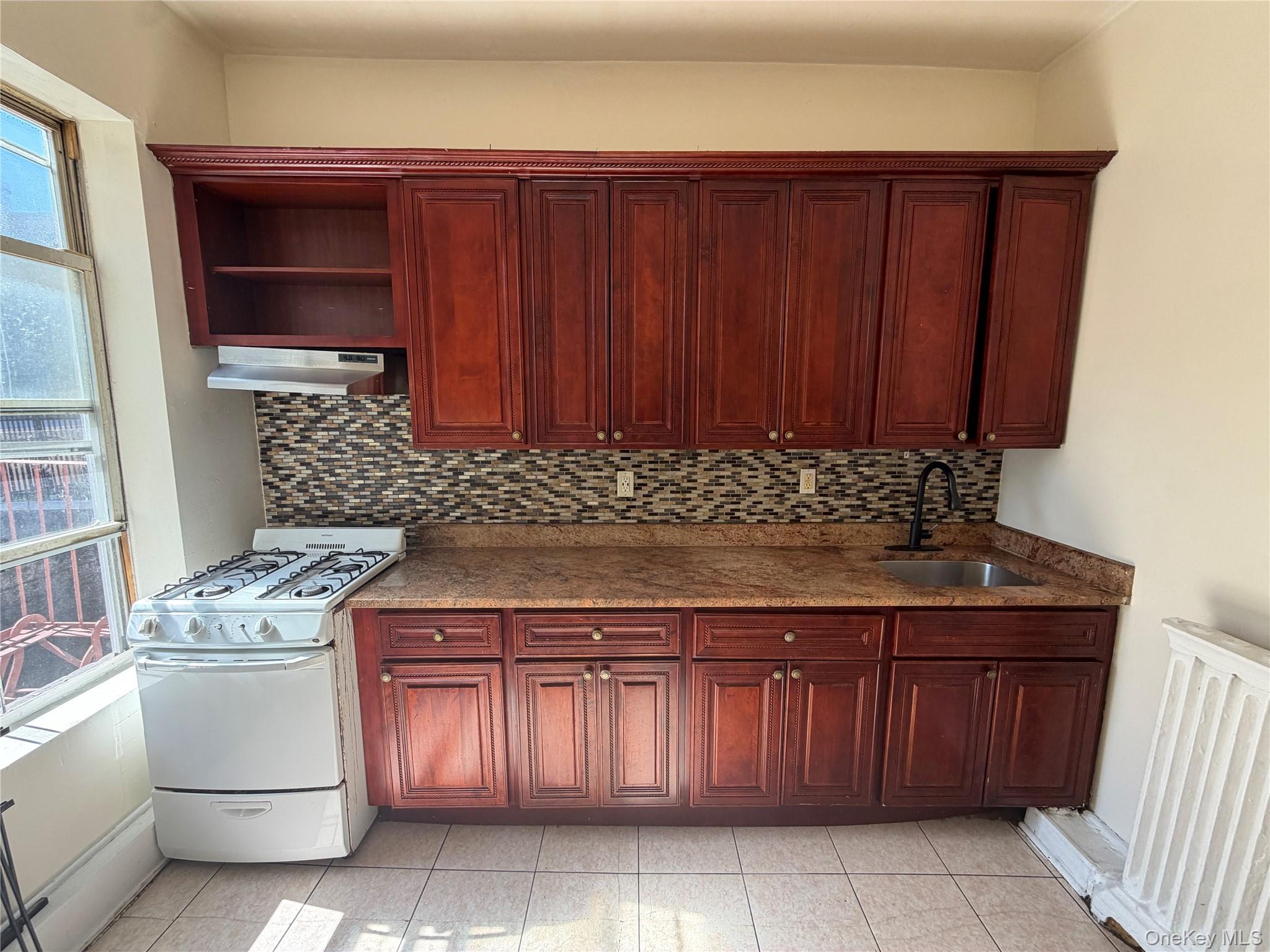 Photo 3 of this property
