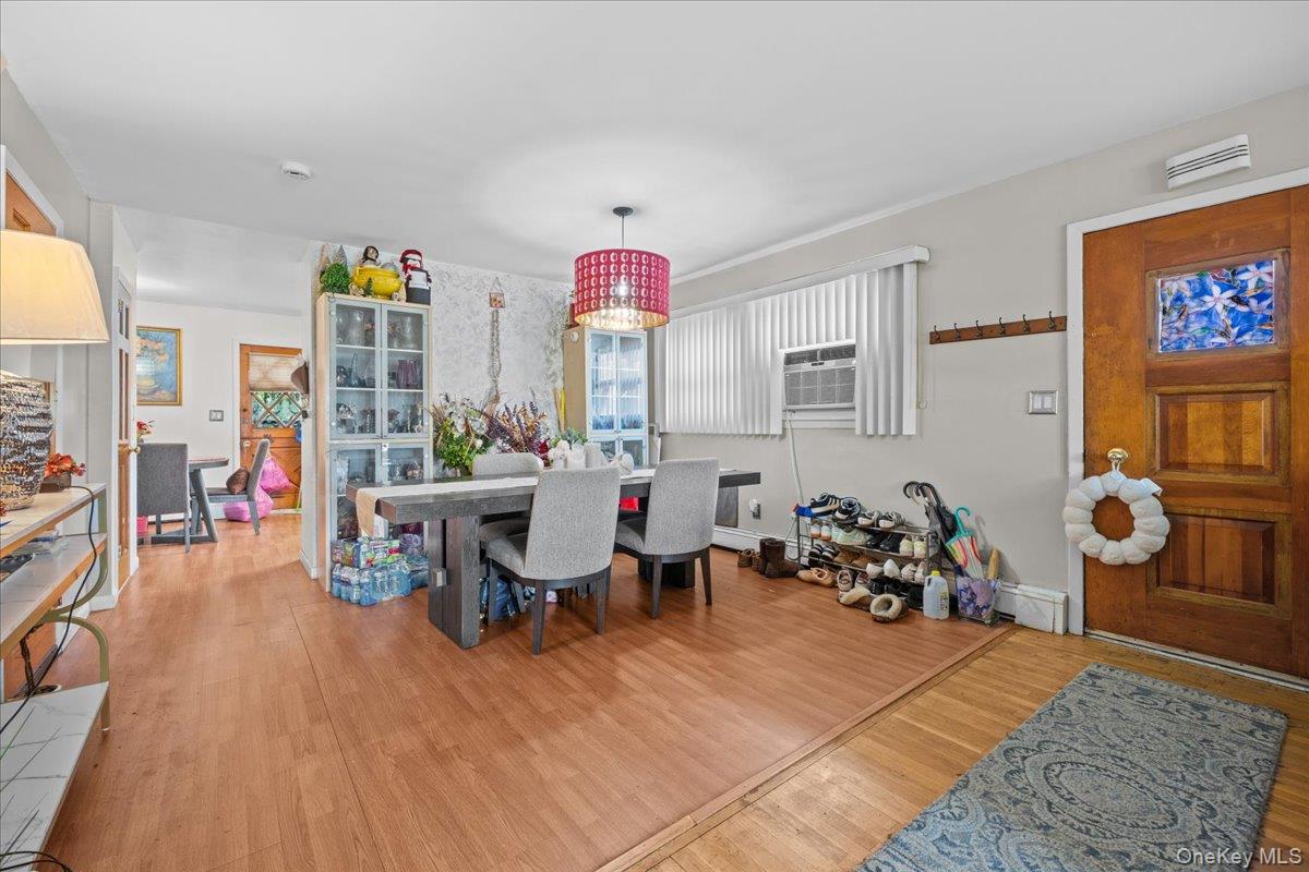 Photo 4 of this property