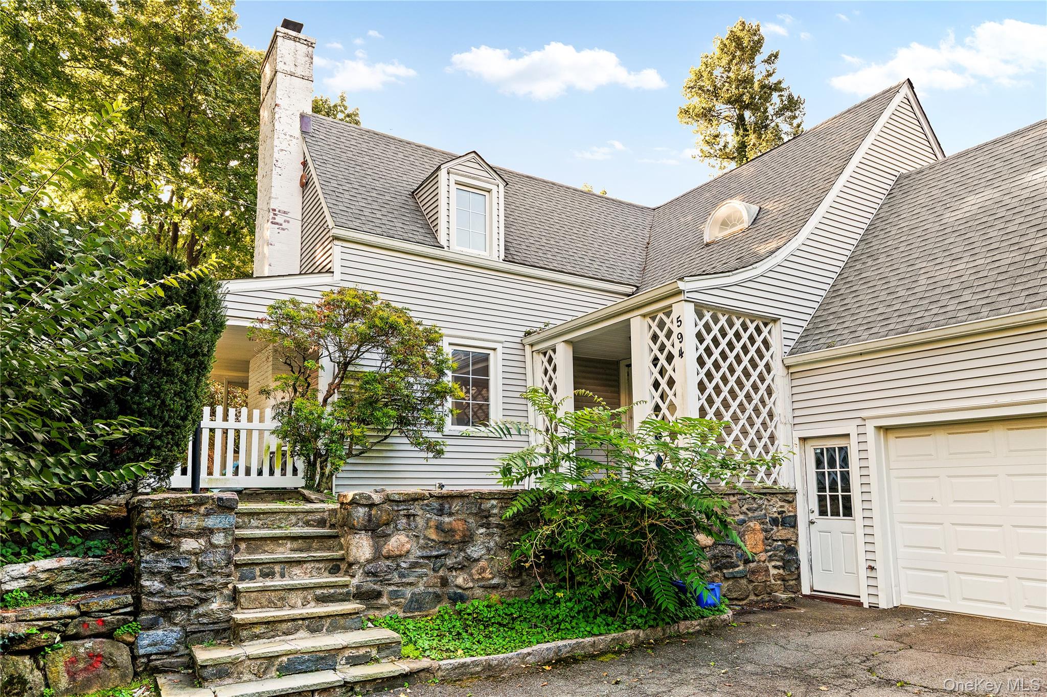Welcome to 594 Fort Hill Road, a beautifully presented Colonial nestle...