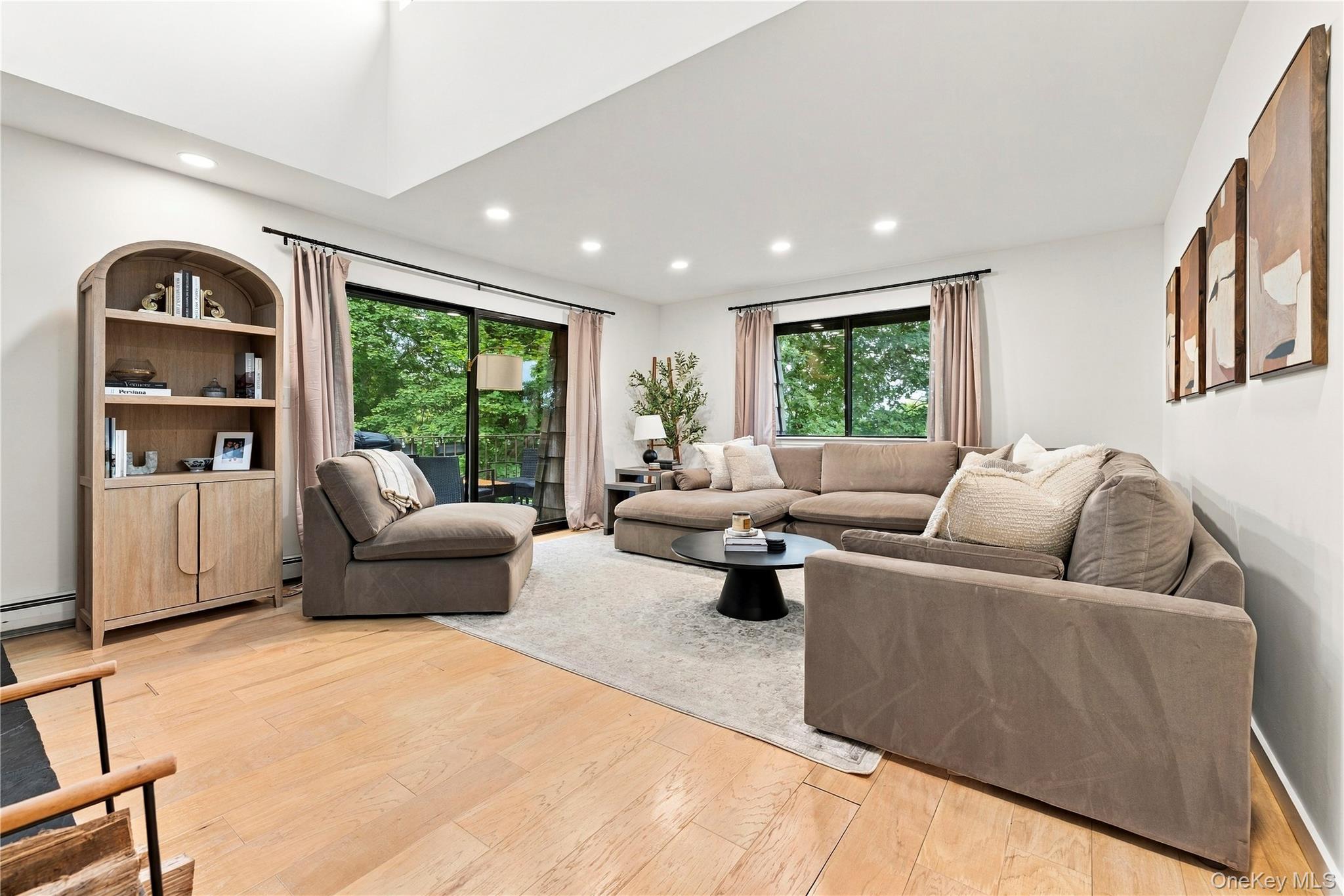 Photo 4 of this property