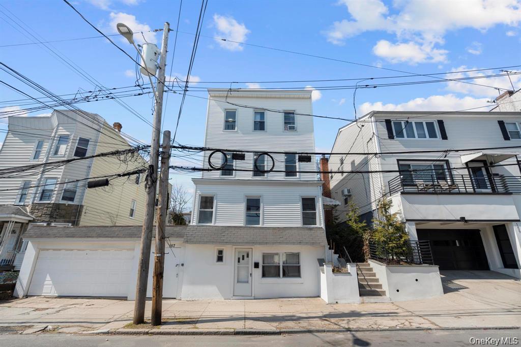 Charming  triplex  in desirable Monastery Heights. This fully renovate...