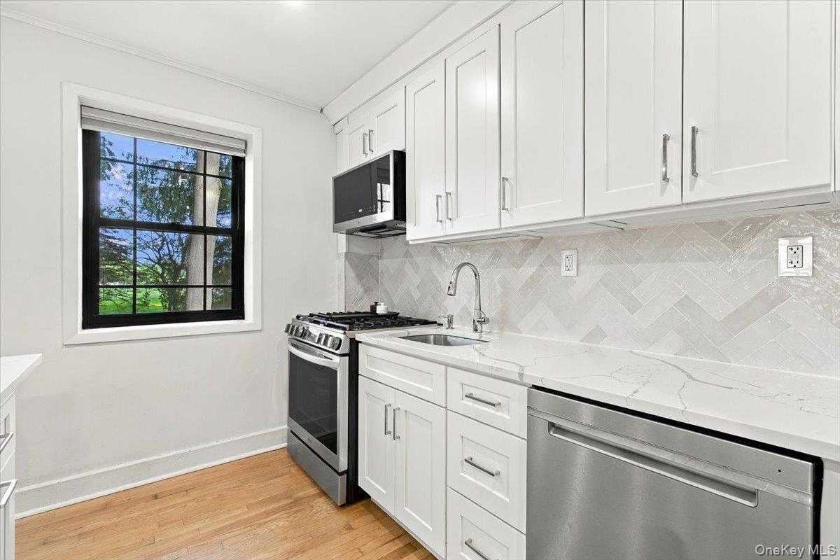 Photo 6 of this property