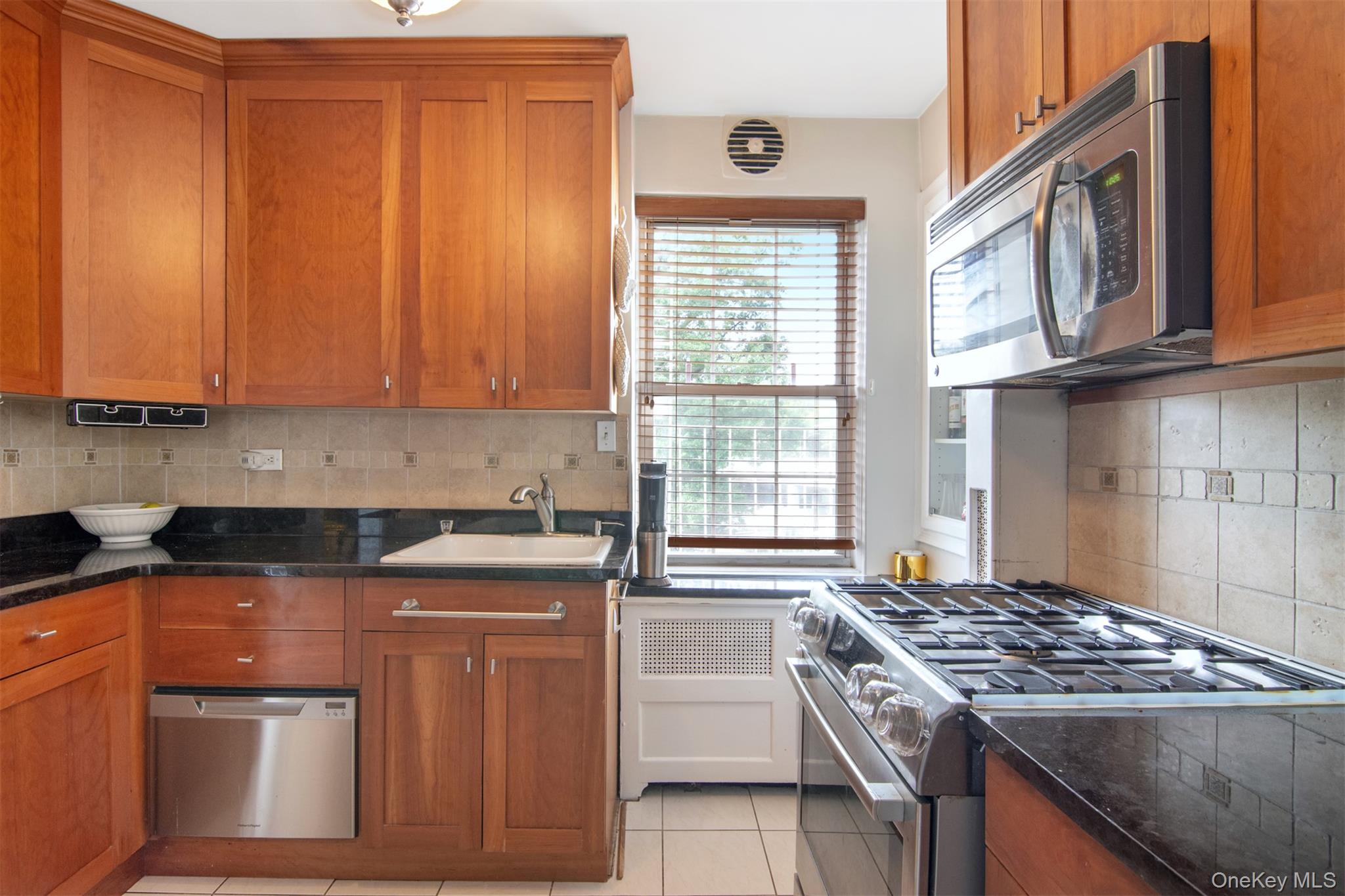 Photo 9 of this property