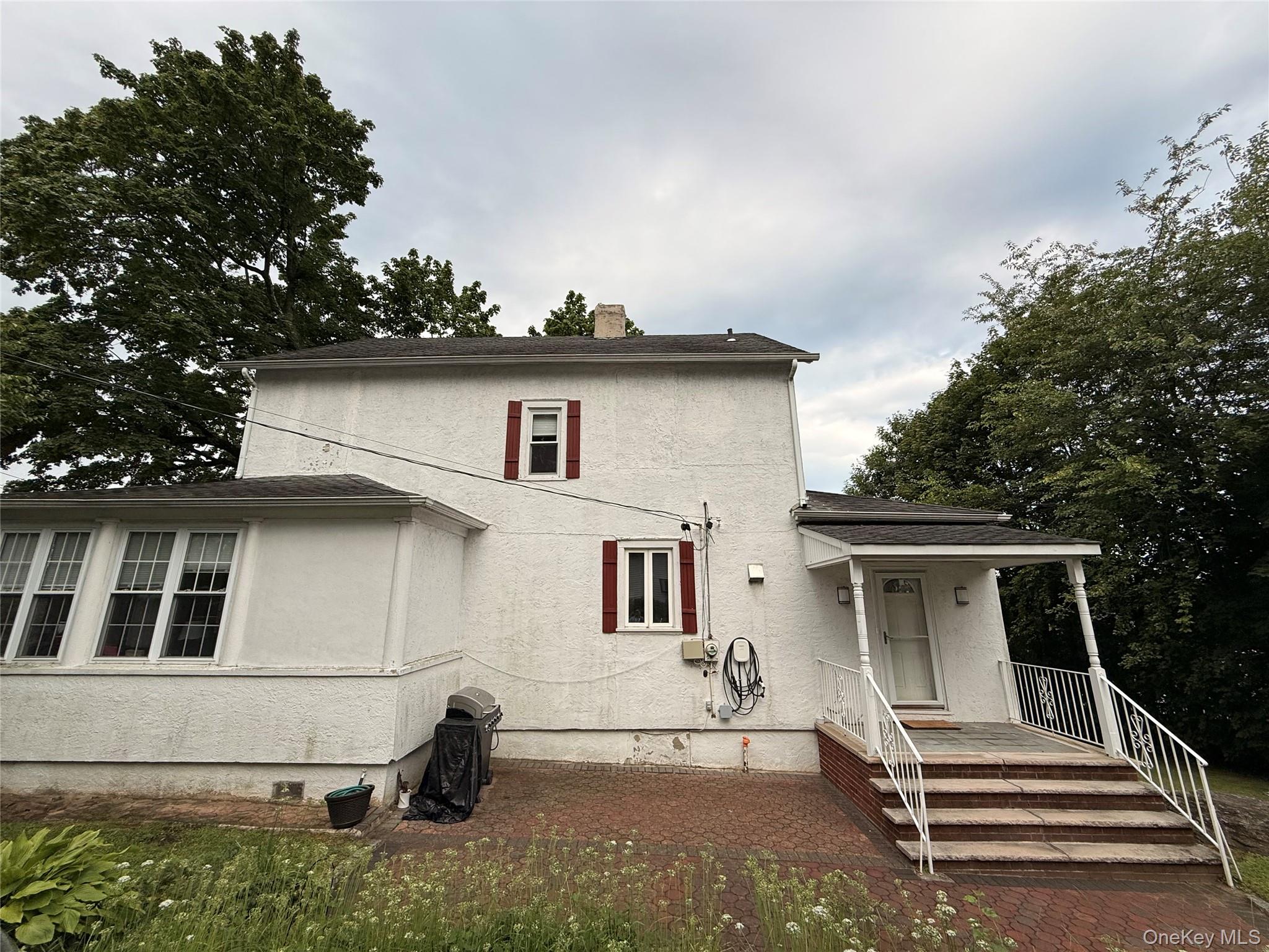 Photo 3 of this property