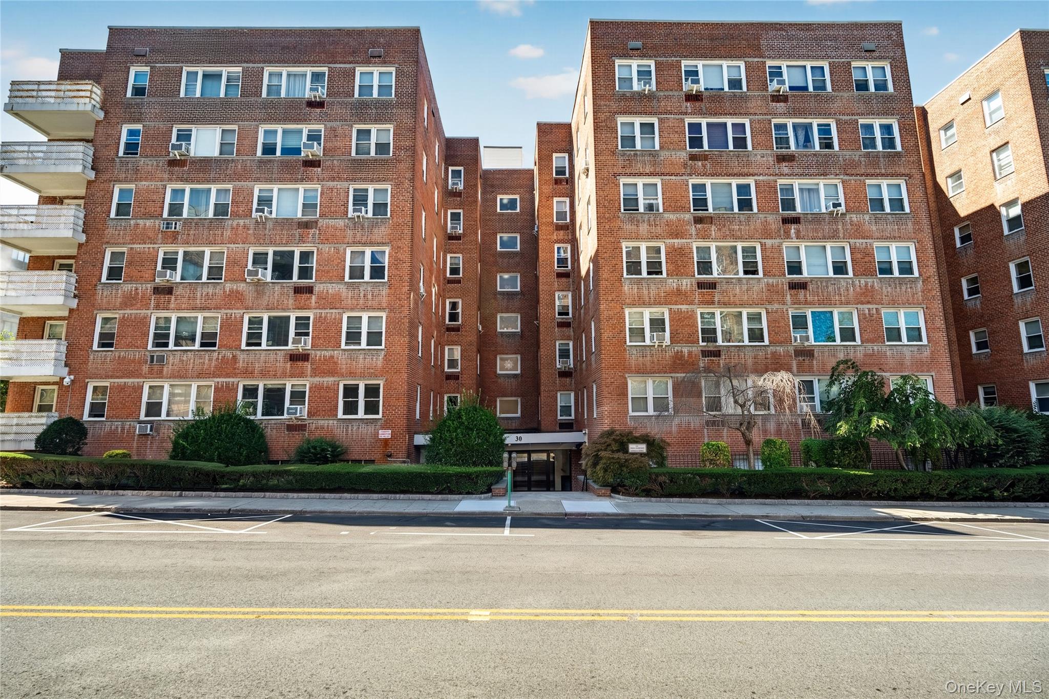 Welcome home to this charming 600-square-foot third-floor studio co-op...