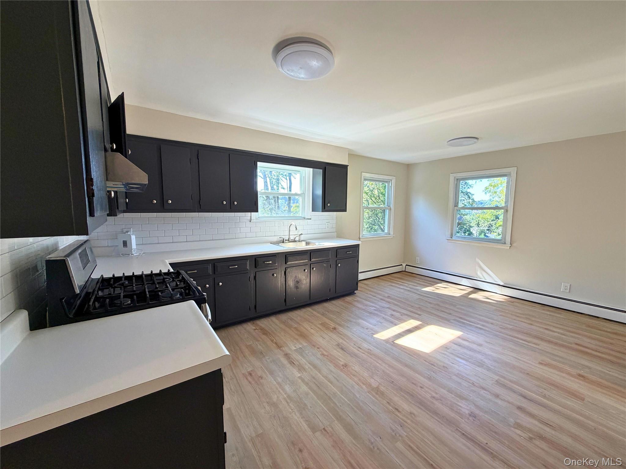 Photo 4 of this property