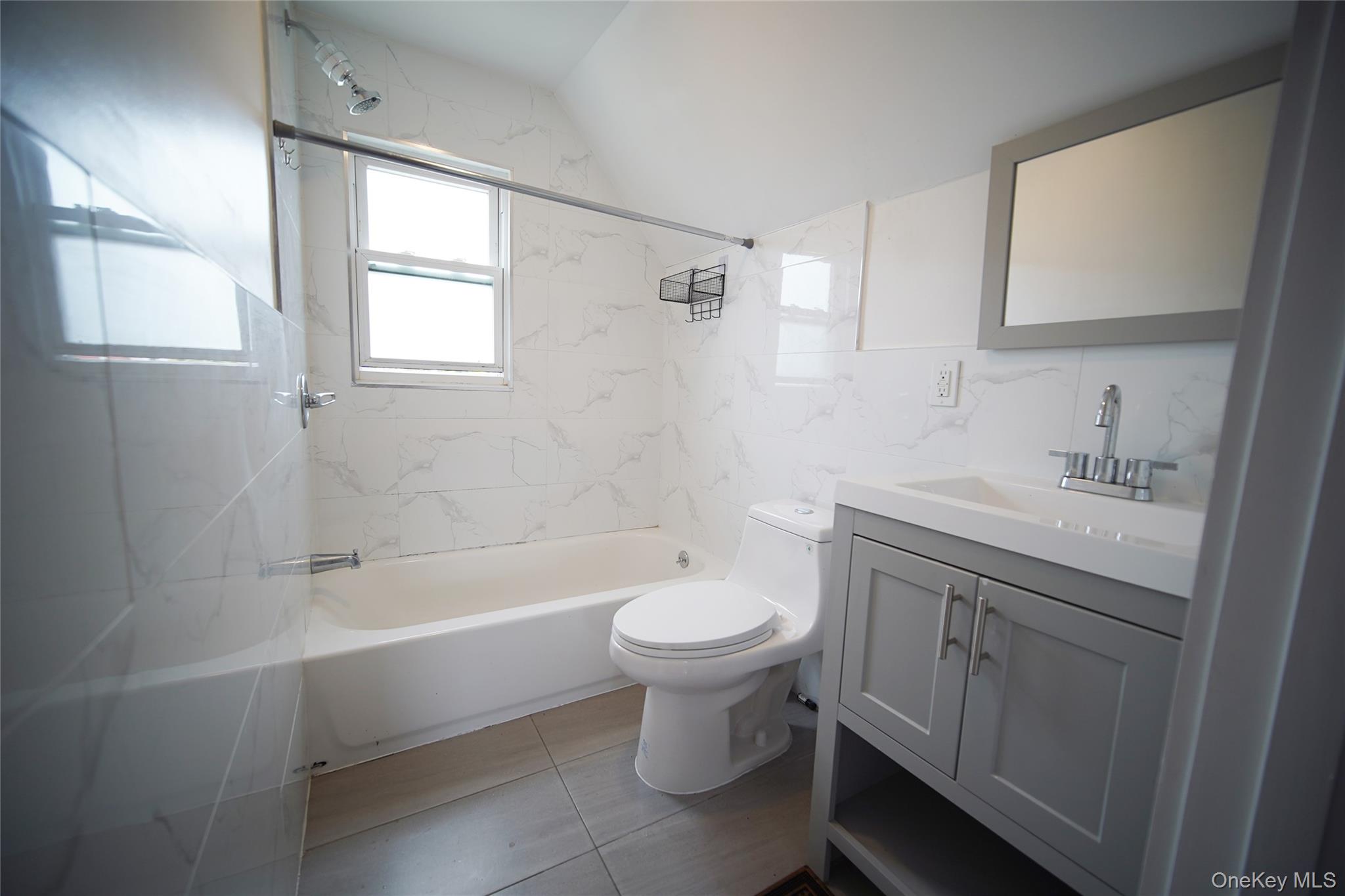 Photo 4 of this property