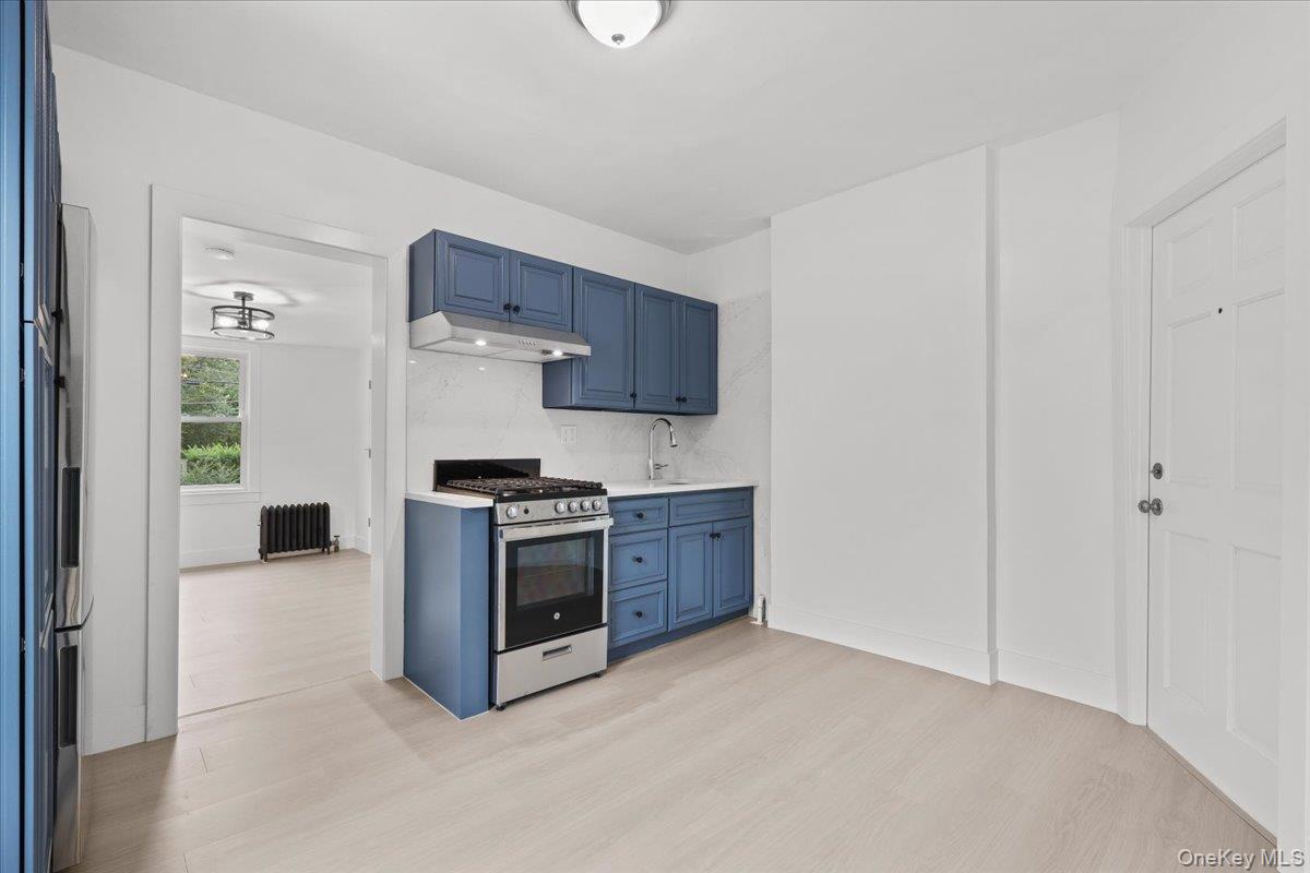 Photo 4 of this property