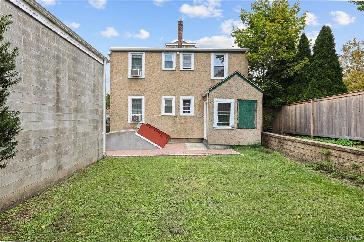 Photo 14 of this property