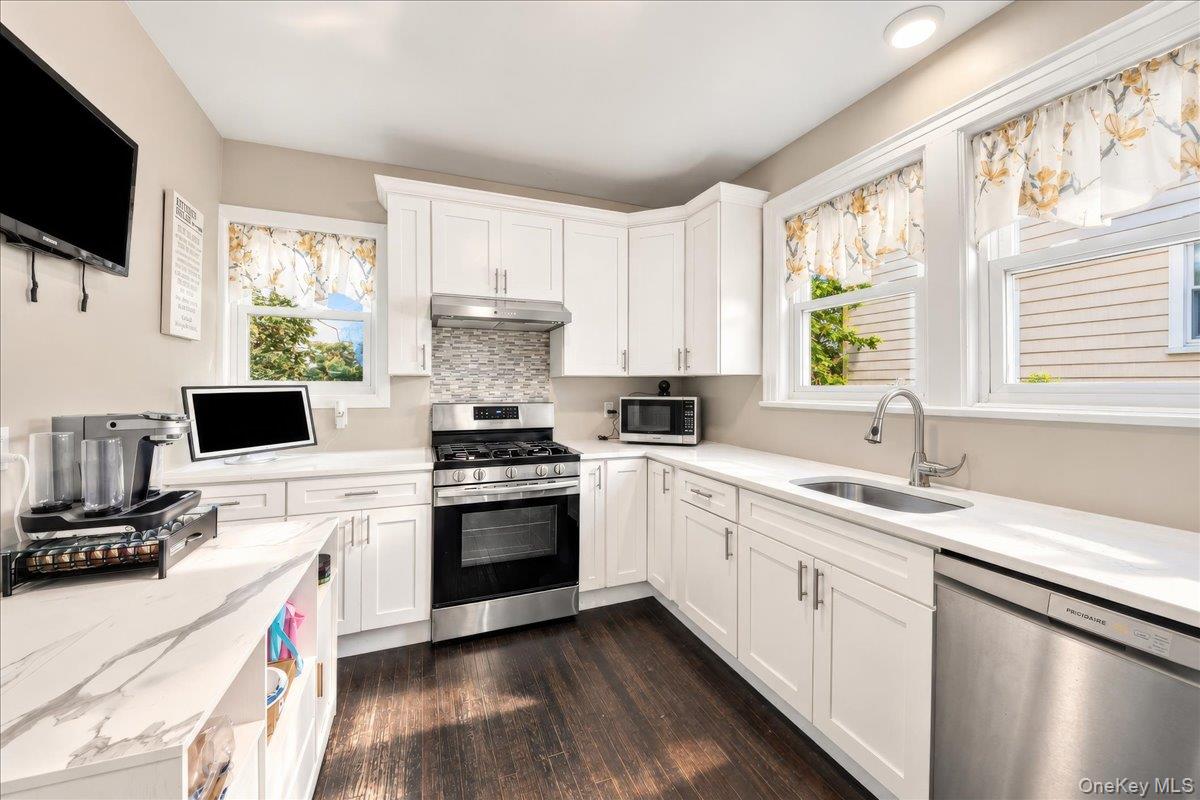 Photo 9 of this property
