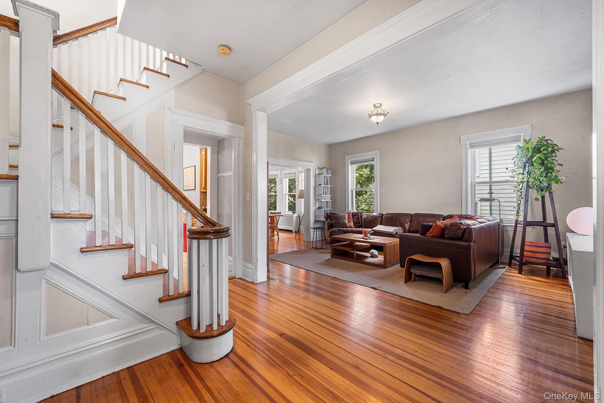 Fresh Price! Classic Colonial architecture meets comfortable modern li...