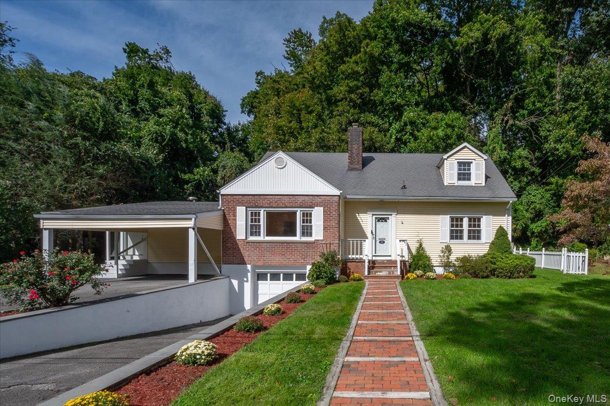 Gracefully Renovated 5 Bedroom, 3 Bath Traditional home on large priva...