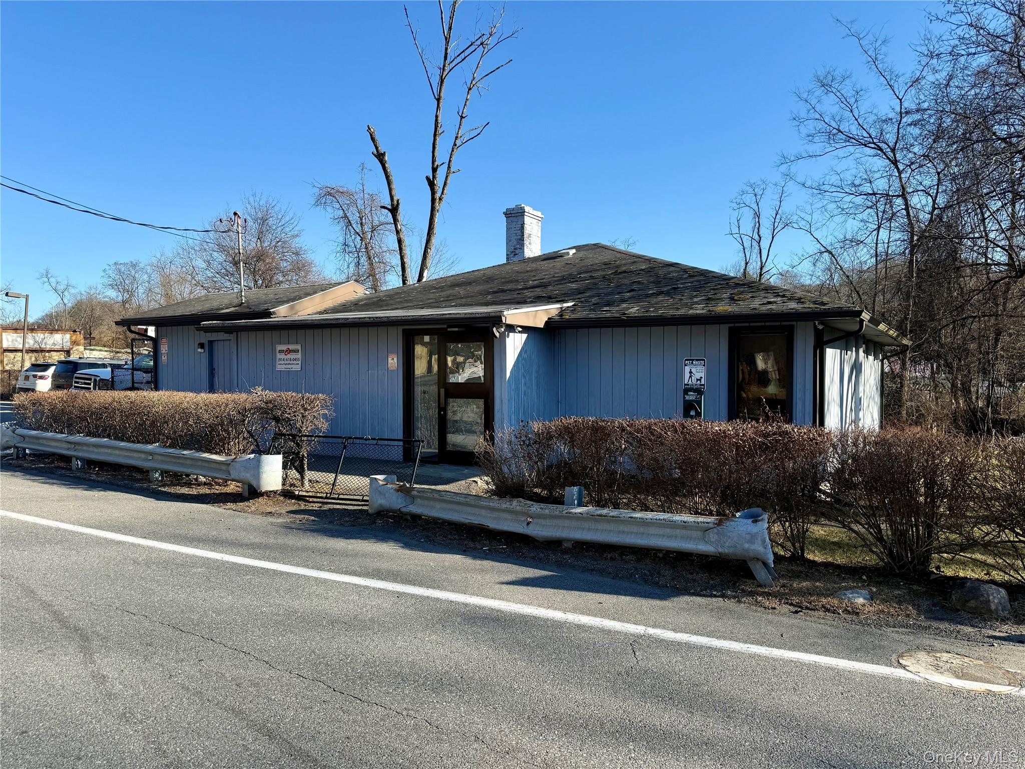 Excellent High Traffic location among like buildings. Access to Highwa...
