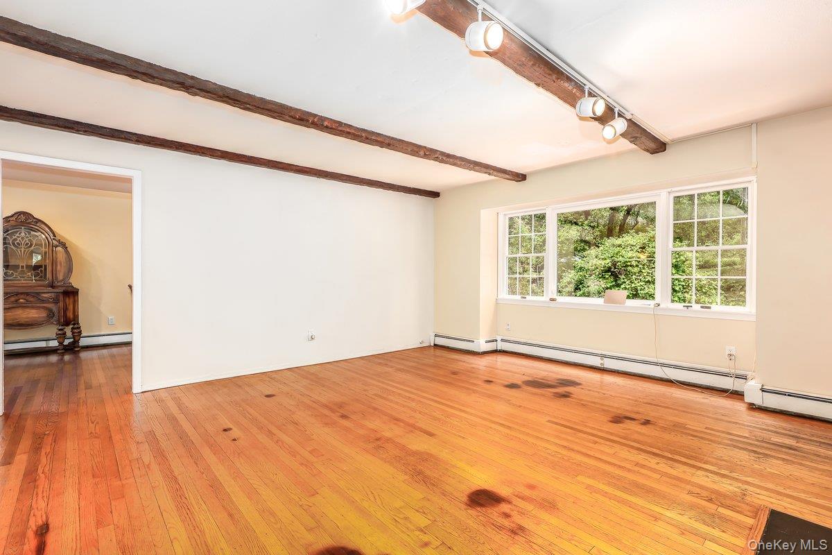 Photo 4 of this property