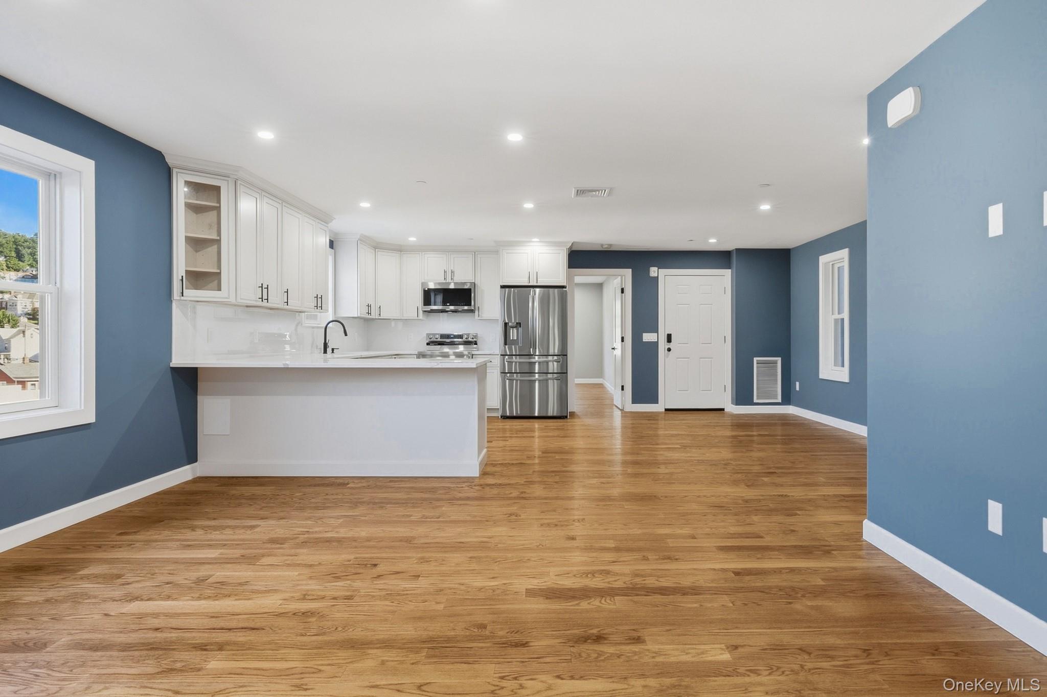 Photo 4 of this property