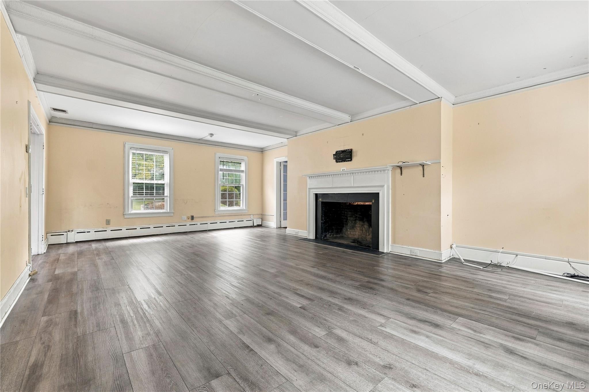 Photo 6 of this property