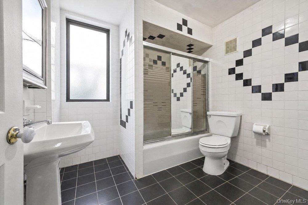 Photo 32 of this property