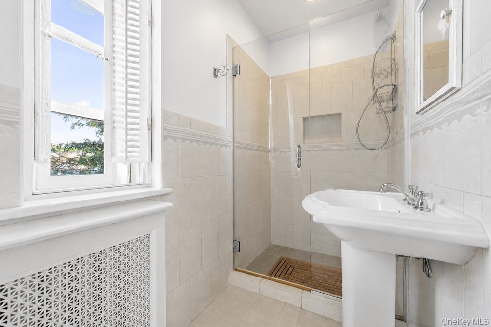 Photo 33 of this property