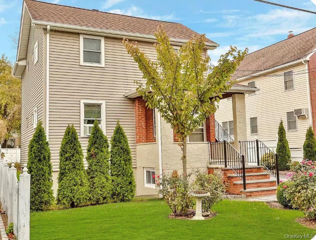 Photo 3 of this property